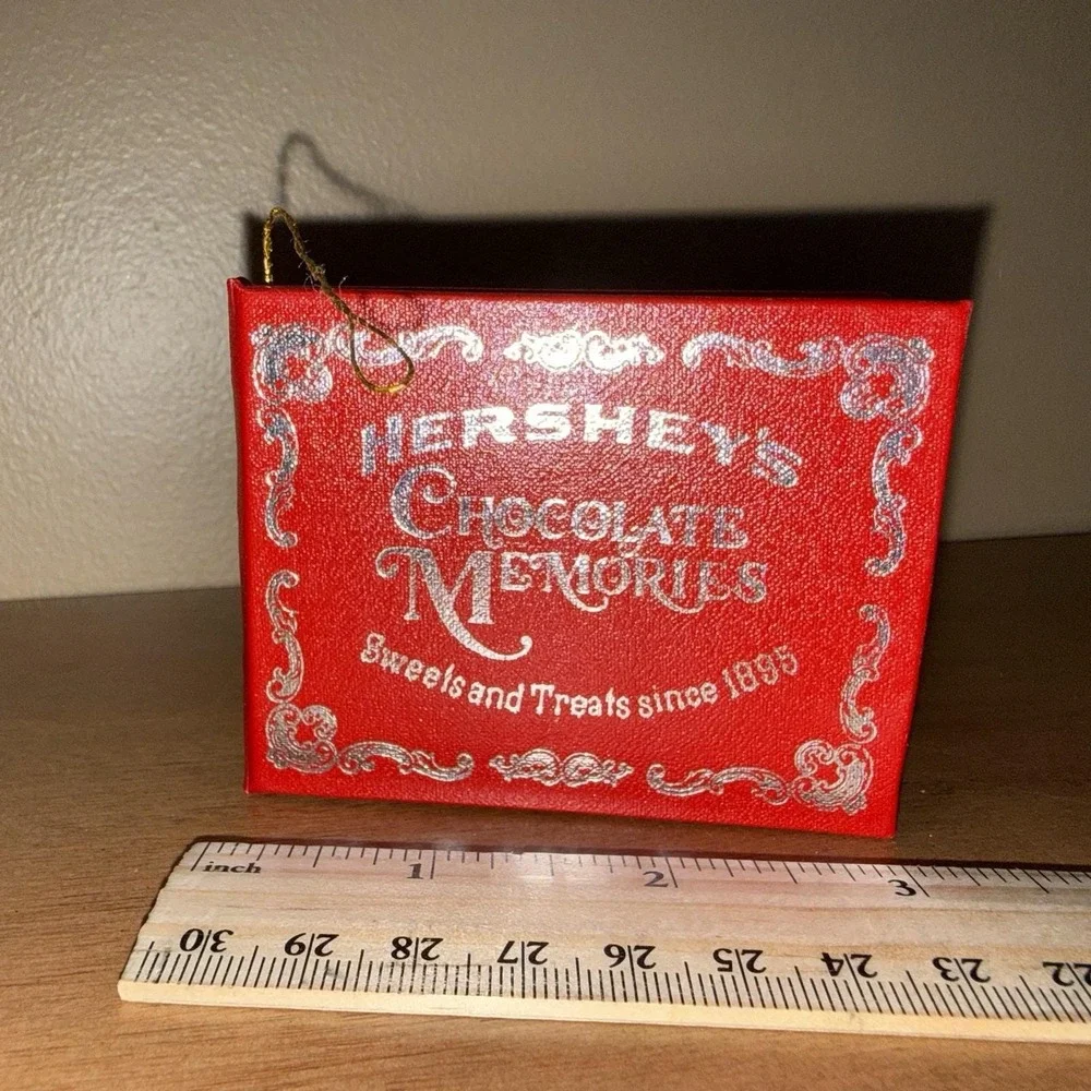 Vtg 1980 Hershey's Chocolate Memories Miniature Cook Book Ornament 1895 Recipes